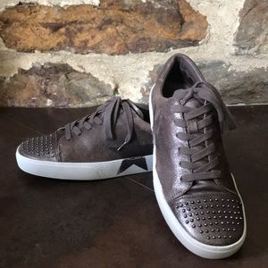 LN Bronze Mercer Edit leather studded CATCALL 7.5